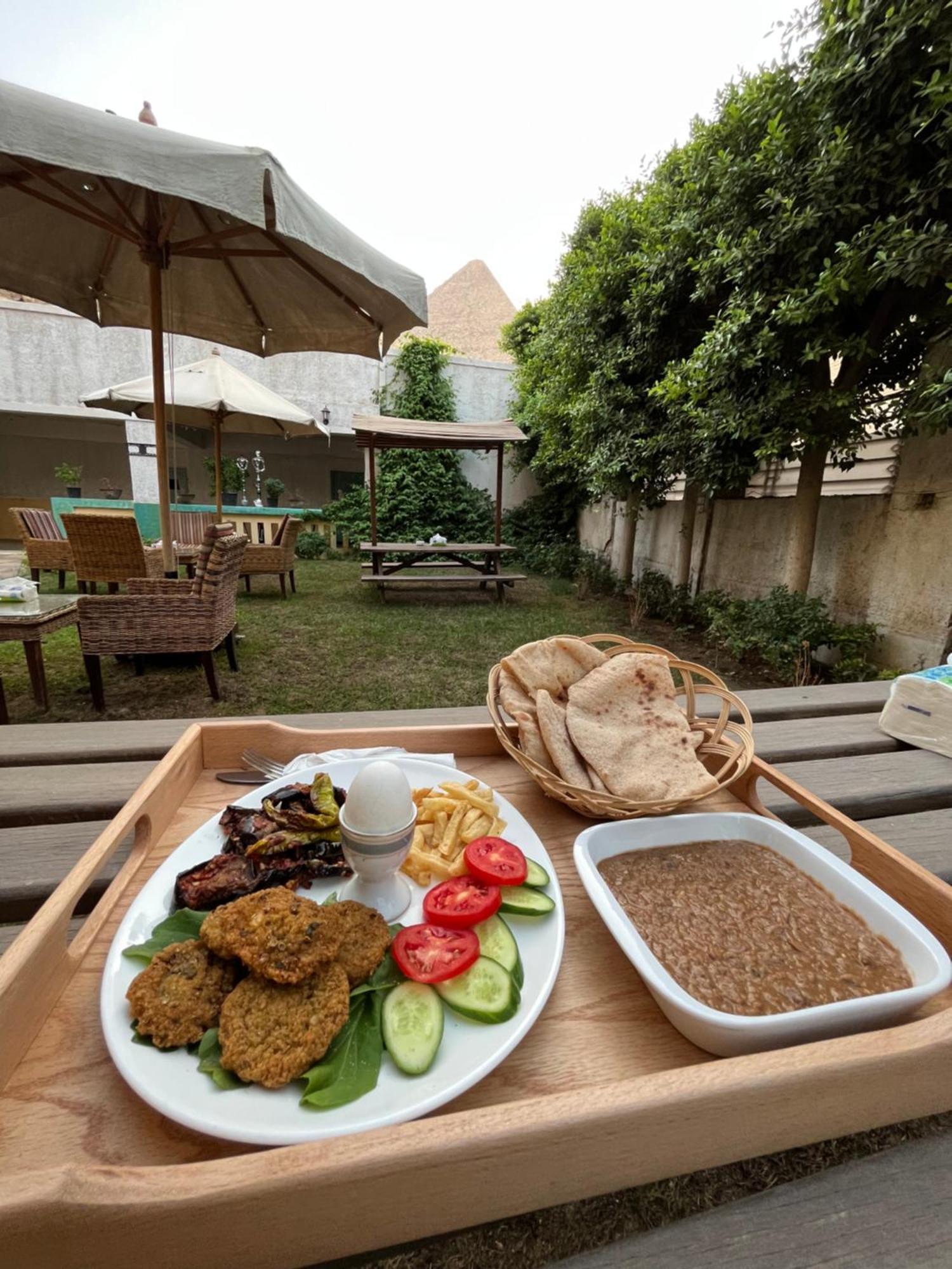 The Grand Pyramids View Hotel Kafret el-Gabal Екстериор снимка