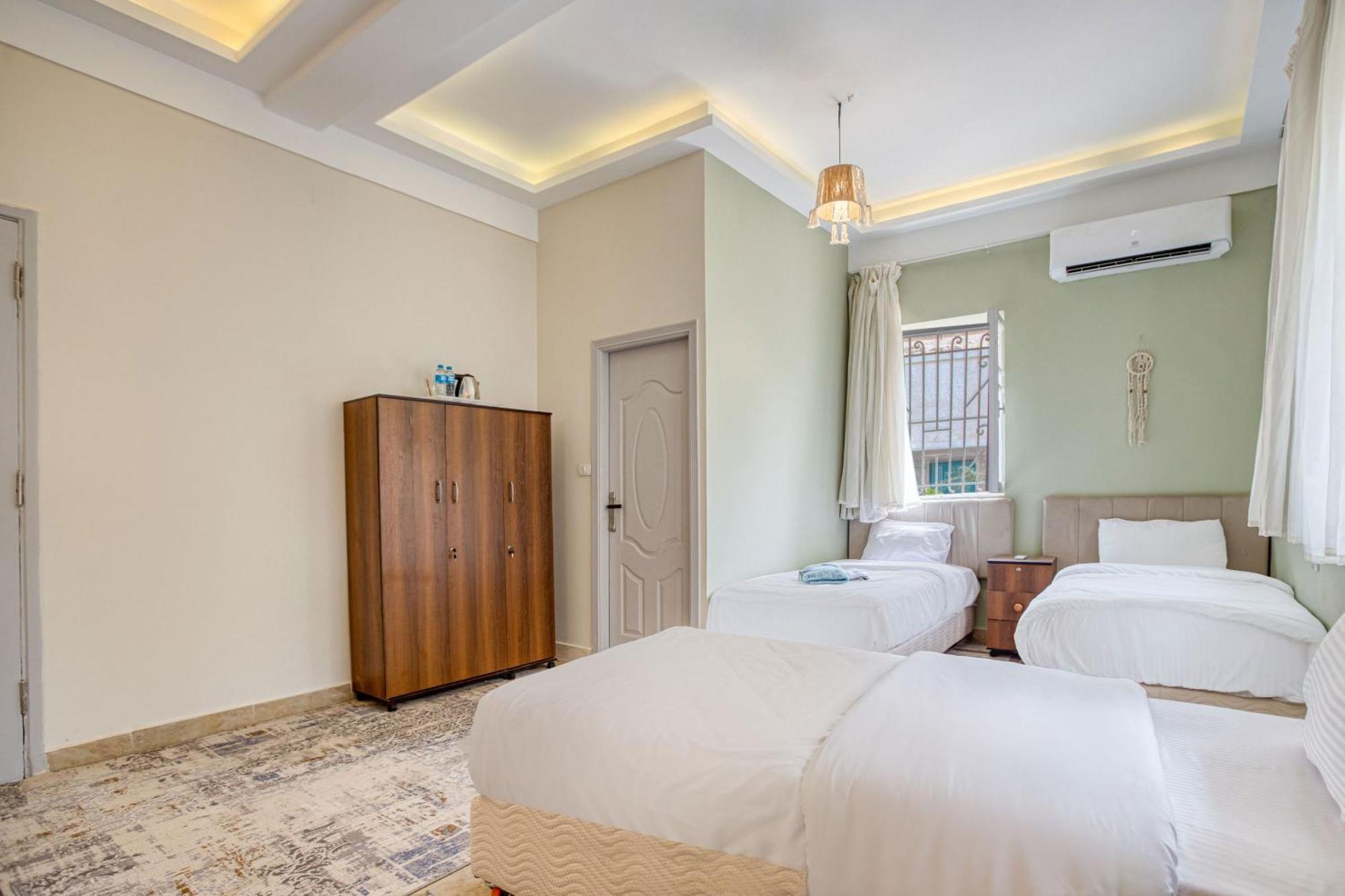 The Grand Pyramids View Hotel Kafret el-Gabal Стая снимка
