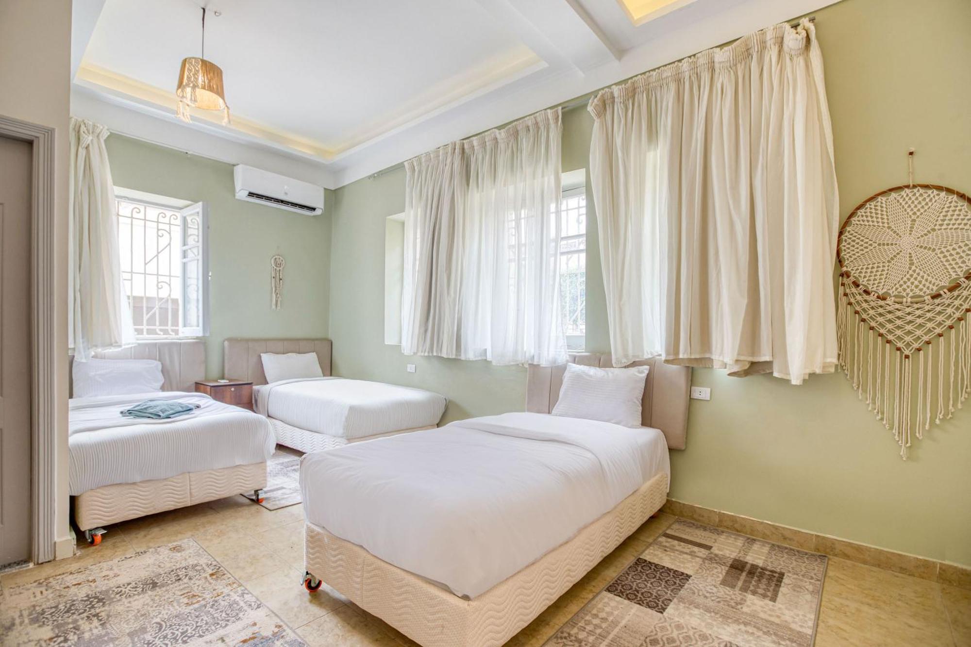 The Grand Pyramids View Hotel Kafret el-Gabal Стая снимка