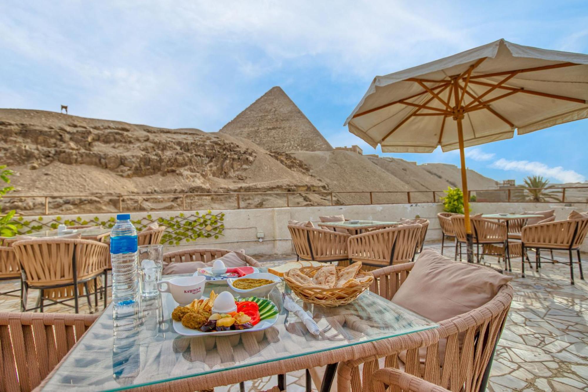 The Grand Pyramids View Hotel Kafret el-Gabal Екстериор снимка